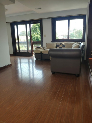 Imagen 17 de 29 de Casa En Alquiler Por Día Y Eventos 7 Ambientes Con Piscina