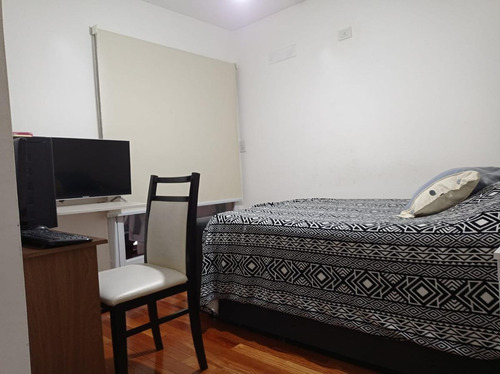Imagen 15 de 23 de Venta. Departamento Dos Dormitorios, Patio Y Cochera. Zona Centro