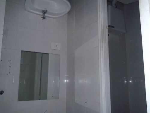 Imagen 7 de 12 de Local Con Oficinas En Venta