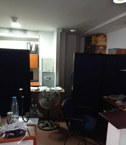 Se Vende Local 160 Metros A Pie De Calle Sabana Grande El Recreo Estacionamiento L5m