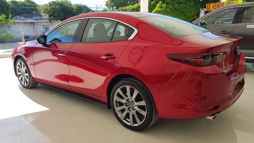 Mazda 3 Grand Touring 2.5 Automático Rojo Diamante