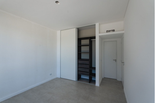 Townhouse En Alquiler En Luciérnagas 5 Ambientes