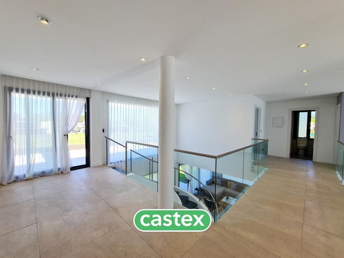 Imagen 15 de 30 de Casa De 4 Dormitorios Fondo A Espacio Verde En Venta En Terralagos, Canning