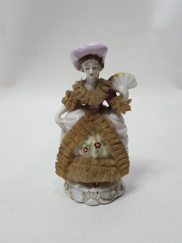 Figura Royal(porcelana) Dama Con Abanico Cod 32373
