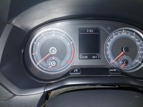 Imagen 4 de 4 de Volkswagen Gol 2018 1.6 Trendline Mt 5 P