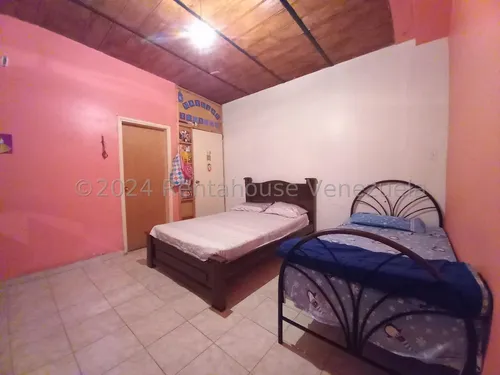 En Venta Amplia Casa En Coro