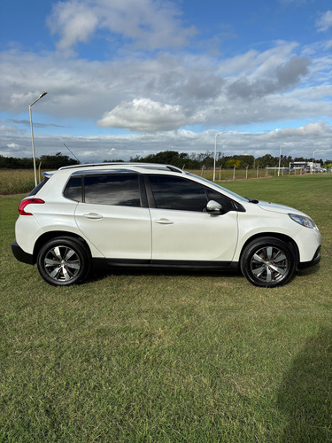 Peugeot 2008 1.6 Feline
