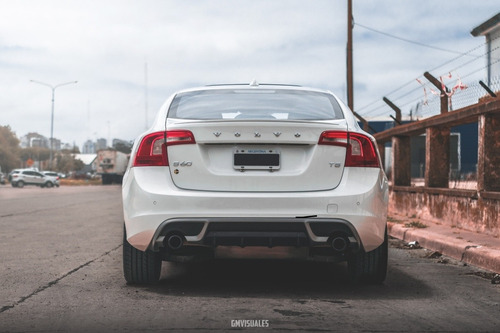 Volvo S60 T5 R Design