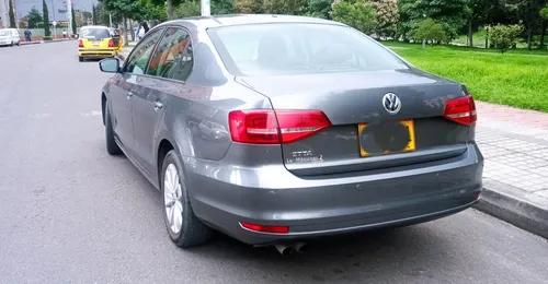 Volkswagen Jetta 2.0 Gli 211 hp