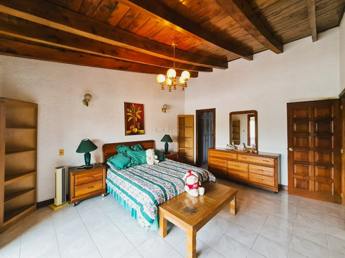 Imagen 6 de 11 de Venta En Venta De 3 Habitaciones Al Estilo Mediterráneo, En Antigua Guatemala