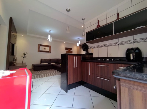 710 Mil / Casa À Venda Com 2 Quartos Em Valinhos/sp