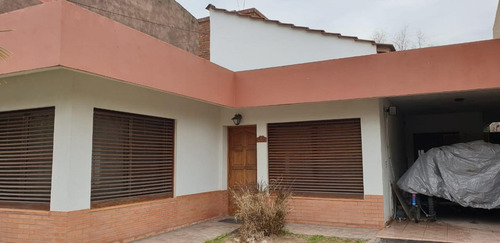 Imagen 2 de 4 de Casa En Venta