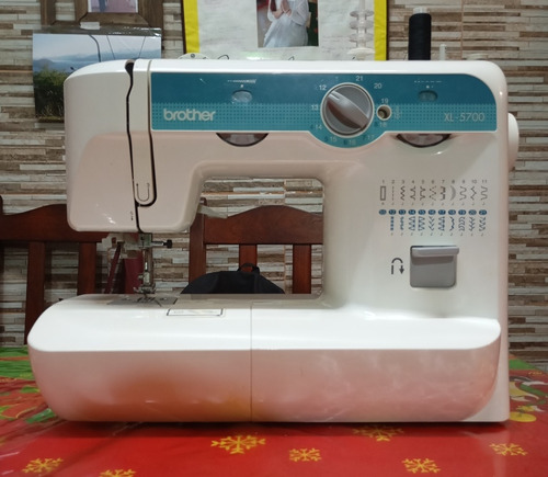 Máquina De Coser Brother Xl-5700