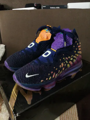 Tenis lebron 17 precio hotsell