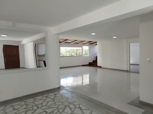 Pent House En Venta Sebucán, 279m² + 117m² Terraza, Y.a.