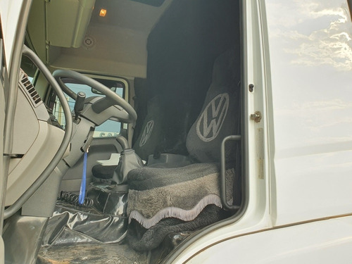 Imagem 6 de 13 de Vw 30330 Bitruck 4º Eixo Carroceria Graneleira Monte Alto