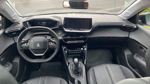 Imagen 22 de 25 de Peugeot 208 Allure Pack