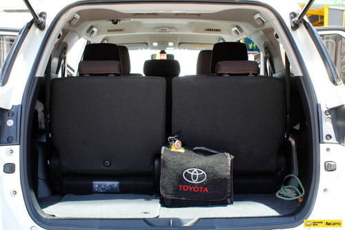 Toyota Fortuner 2.4 Sw4