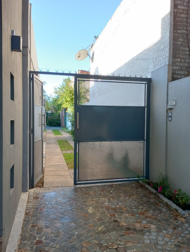 Imagen 4 de 24 de Ph 3 Ambientes Con Jardin Castelar Cod4819