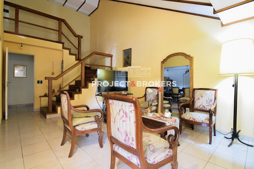 Hermosa Casa En Venta En Castelar Norte