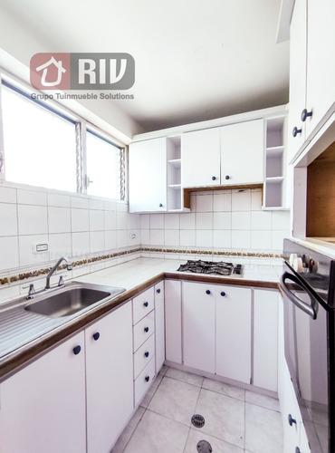 Venta - Apartamento Con Piscina Ubicado Caribe, Estado. La Guaira.