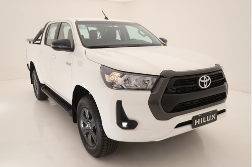 Hilux 2.4 4x2 Sr Cd 6m/t D.r