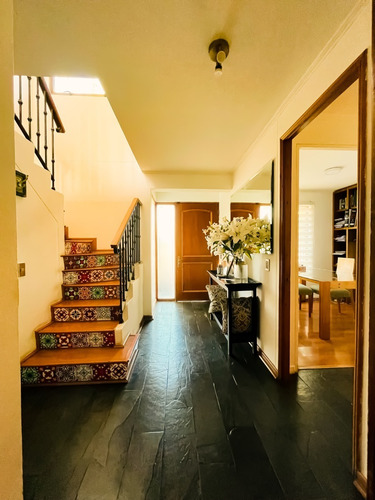 Imagen 3 de 21 de Casa Chilena Remodelada, Amplios Espacios.