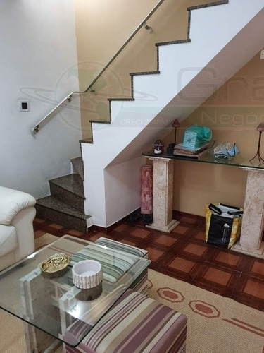 Casa Sobrado Para Venda, 3 Dormitório(s), 89.0m² - 6831