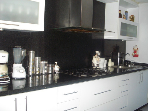 Imagen 7 de 14 de Venta Cómoda Pb 125 M2 Más 280 M2 De Jardín, Ubicación Privilegiada, Calle Cerrada