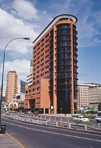 Oficina En Alquiler Amoblada En Torre Kpmg Caracas 23-29210 Mr.