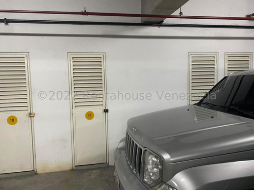 Imagen 2 de 19 de Amplio Apartamento En Venta, La Campiña En Edificio Muy Bien Mantenido. 23-5148