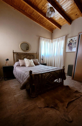 Se Vende Casa Quinta Amplia, En Zona Cubillos. San Rafael