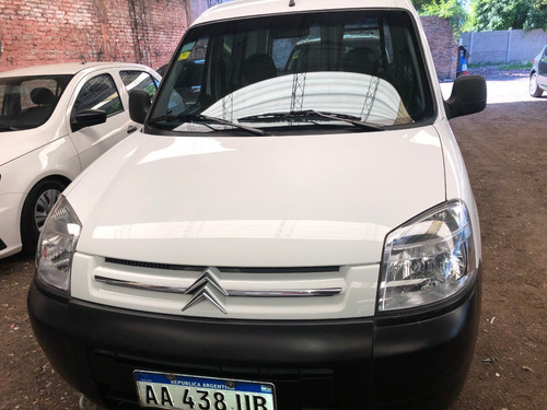 Citroen Berlingo 1.6 Hdi Furgon Full 2016 Financiamos