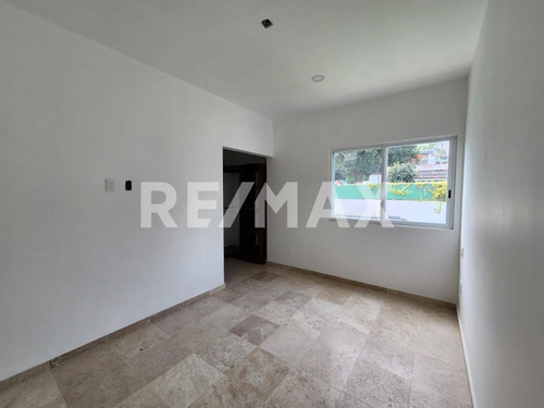 Casa En Venta En Morelos, Fraccionamiento Lomas De Cocoyoc