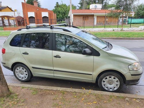 Volkswagen Suran 1.6 I Comfortline 60a 2008