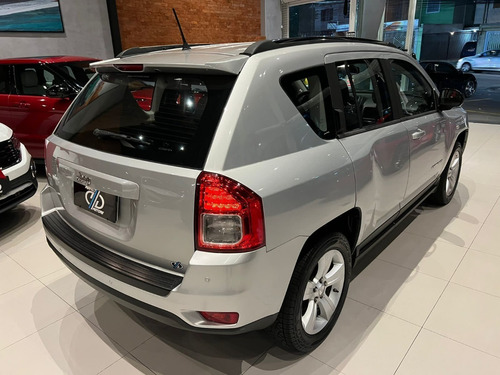 Imagem 8 de 11 de Compass Sport 2.0