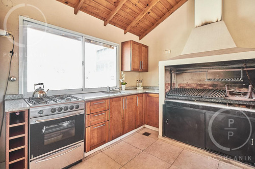 Venta Excelente Ph Con Terraza, Almagro