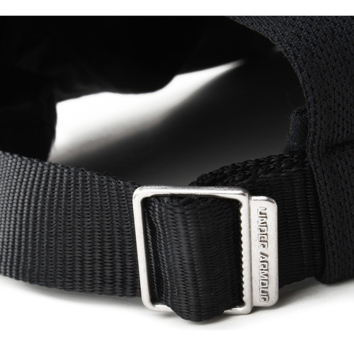 Gorra Under Armour Blitzing En Negro | Stock Center