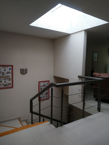 Imagen 14 de 20 de Amplia Casa En Venta En Echegaray