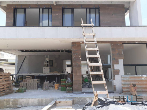 Imagem 19 de 30 de Casa Com 4 Dormitórios À Venda, 286 M² Por R$ 2.500.000,00 - Santa Regina - Camboriú/sc - Ca0012