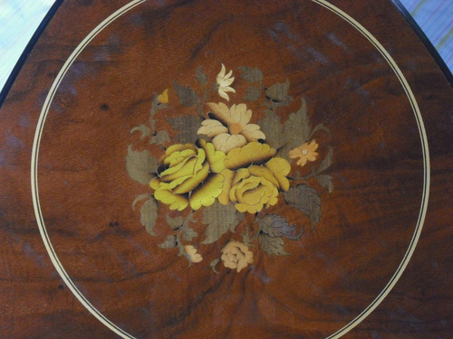 Mesa Auxilíar Luis Xv. Marquetería Italiana. Cc. 2 (Usado)