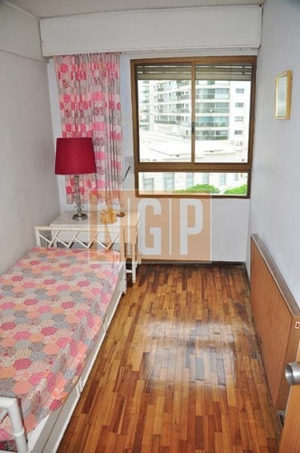 Apartamento En Brava, 2 Dormitorios - Ref: 1713