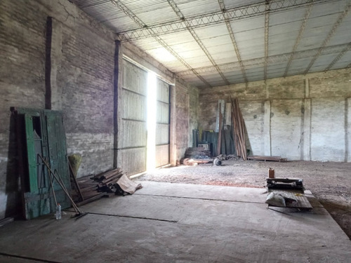 Imagen 6 de 9 de Vendo Importante Nave Industrial En Esquina Corrientes°°°