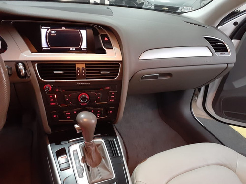 Imagem 10 de 14 de Audi A4 2.0 4p Tfsi Ambiente Multitronic Aut. 2011
