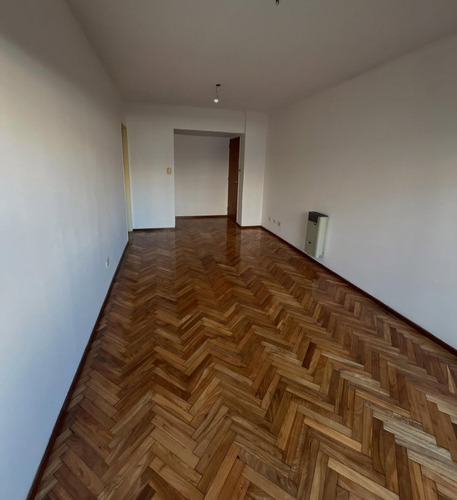 Departamento 2 Dormitorios. Excelente Estado.
