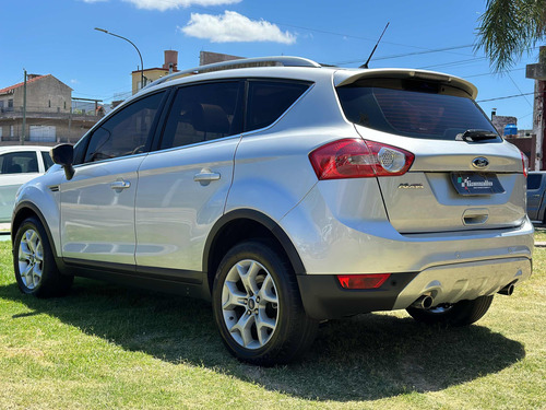 Ford Kuga 2.5 Titanium At 4x4 L (ku05)