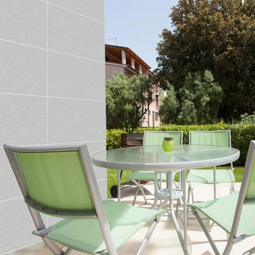 Imagen 2 de 5 de Porcelanato Apto Exterior Sierra Gris 40x80 - Alberdi