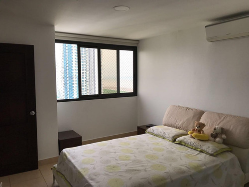 Imagen 9 de 14 de Venta De Apartamento Amoblado En Parque Del Mar 2