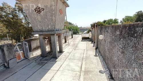 Imagen 27 de 30 de Venta De Casa Para 2 Familias De 5 Ambientes Con Cochera , Jardín Y Patio Wilde (27362)