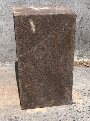 Blocks De Sillar Negro Macizo